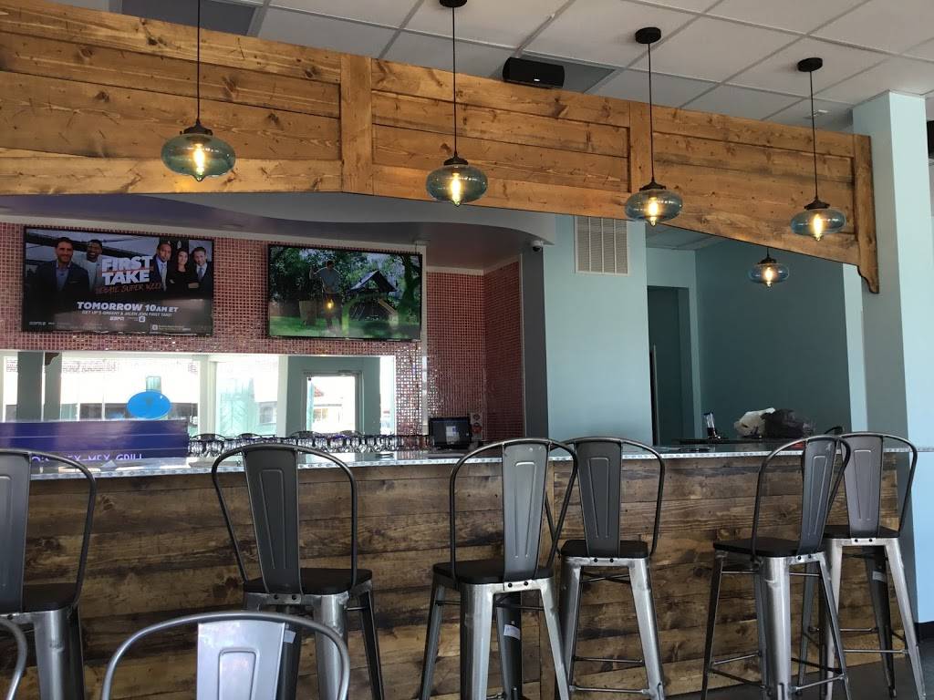 Castros Tex-Mex Grill | restaurant | 130 S Oakland Ave, Decatur, IL 62522, USA | 2173307457 OR +1 217-330-7457