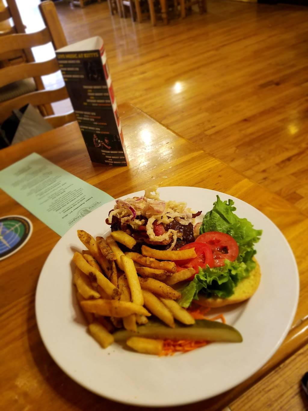 Kitty Hoynes Irish Pub | restaurant | 301 W Fayette St, Syracuse, NY 13202, USA | 3154241974 OR +1 315-424-1974