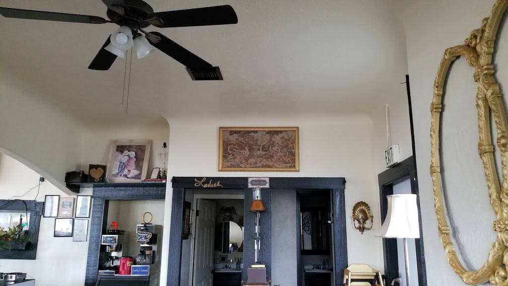 Olivias Cafe | restaurant | 1047 Freedom Blvd, Watsonville, CA 95076, USA | 8315365292 OR +1 831-536-5292