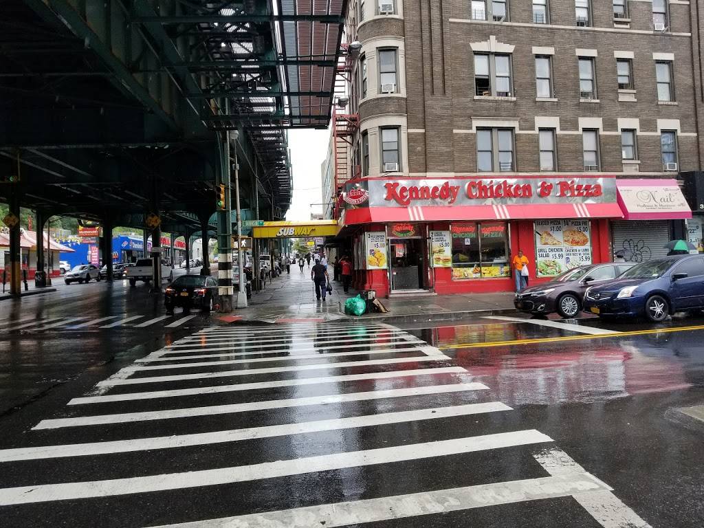 Kennedy Fried Chicken & Pizza | restaurant | 1 E Burnside Ave, Bronx, NY 10453, USA | 7186180213 OR +1 718-618-0213