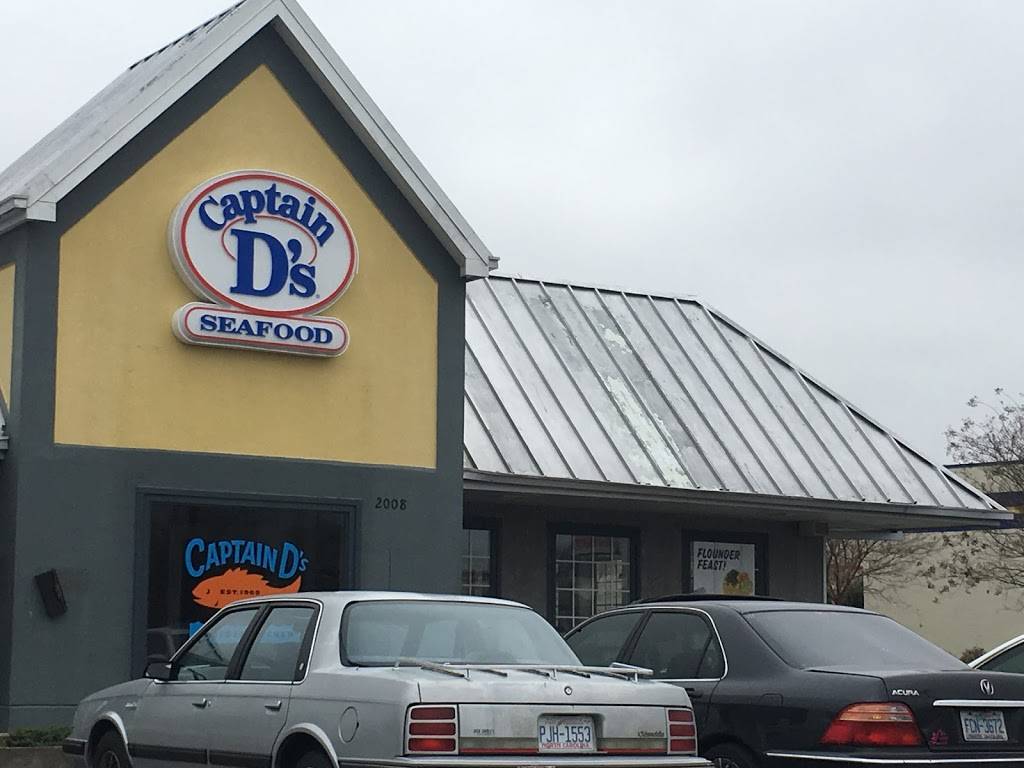 Captain Ds | restaurant | 2008 E Cone Blvd, Greensboro, NC 27405, USA | 3366212280 OR +1 336-621-2280