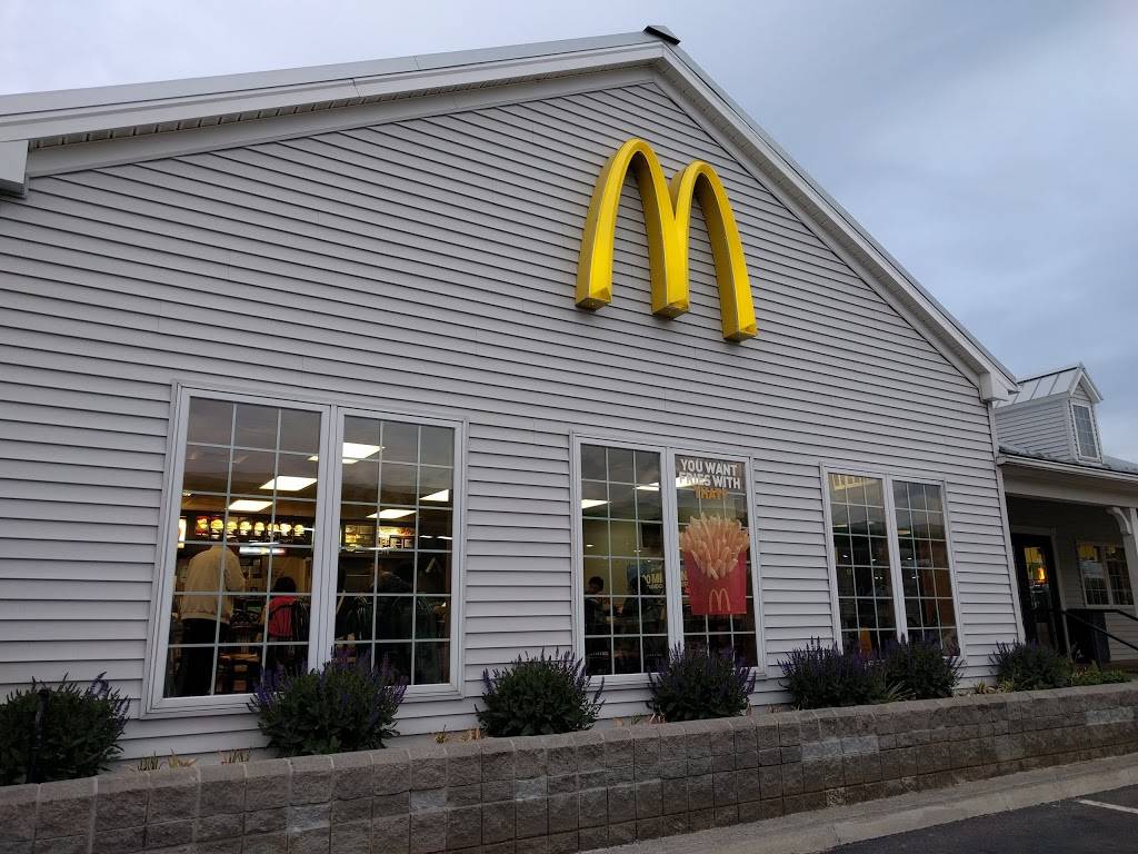 McDonalds | cafe | 44 Sterrett Rd, Fairfield, VA 24435, USA | 5404580400 OR +1 540-458-0400