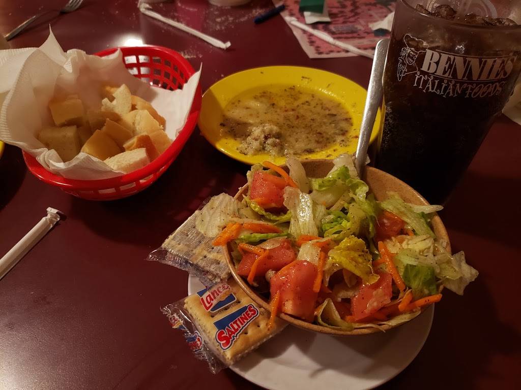 Bennies Italian Foods | restaurant | 309 N Market St, Marion, IL 62959, USA | 6189976736 OR +1 618-997-6736