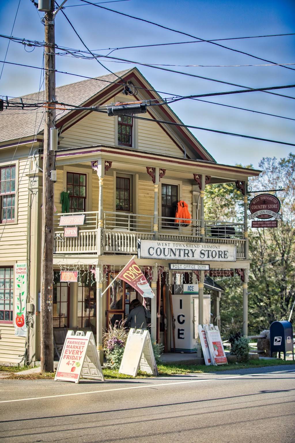 West Townshend Country Store | restaurant | 6573 VT-30, West Townshend, VT 05359, USA | 8028744800 OR +1 802-874-4800