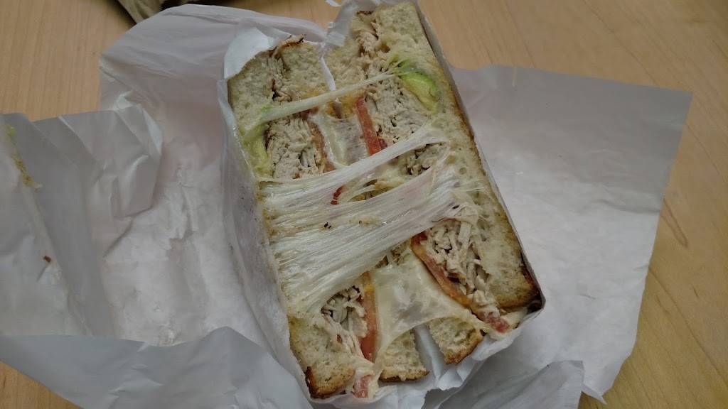 Daves Chillin-n-Grillin | meal takeaway | 5715 N Figueroa St #102, Los Angeles, CA 90042, USA | 3234900988 OR +1 323-490-0988