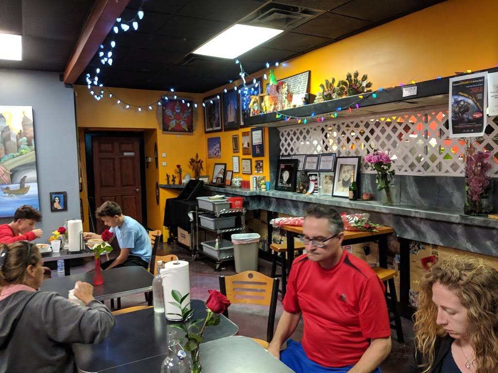 Chez Quans | restaurant | 1470 Aurora Rd, Melbourne, FL 32935, USA | 3216226979 OR +1 321-622-6979