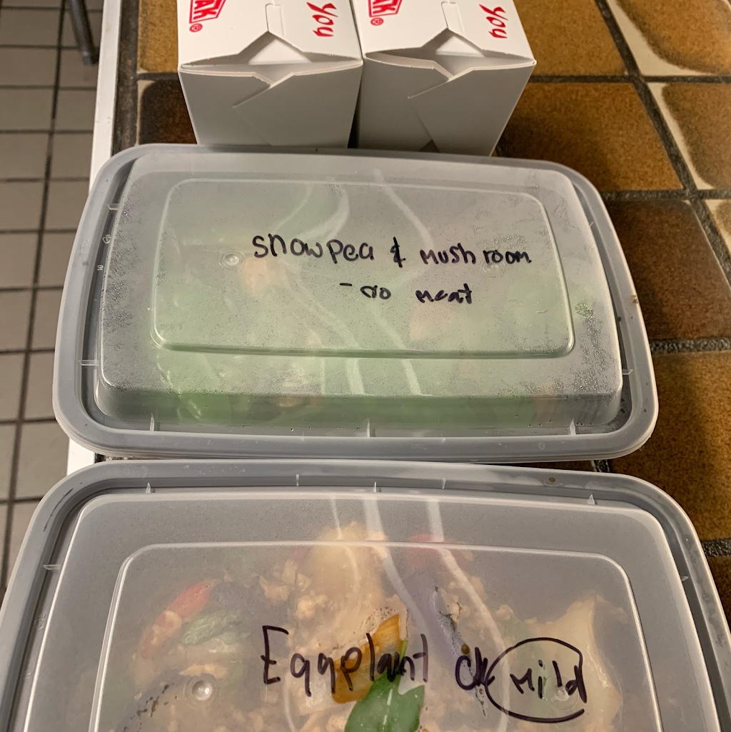 Chan Dara Thai Restaurant | restaurant | 310 N Larchmont Blvd, Los Angeles, CA 90004, USA | 3234671052 OR +1 323-467-1052