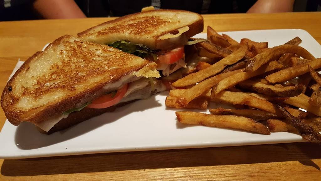 Marguerites Restaurant | restaurant | 778 Main Rd, Westport, MA 02790, USA | 5086363040 OR +1 508-636-3040