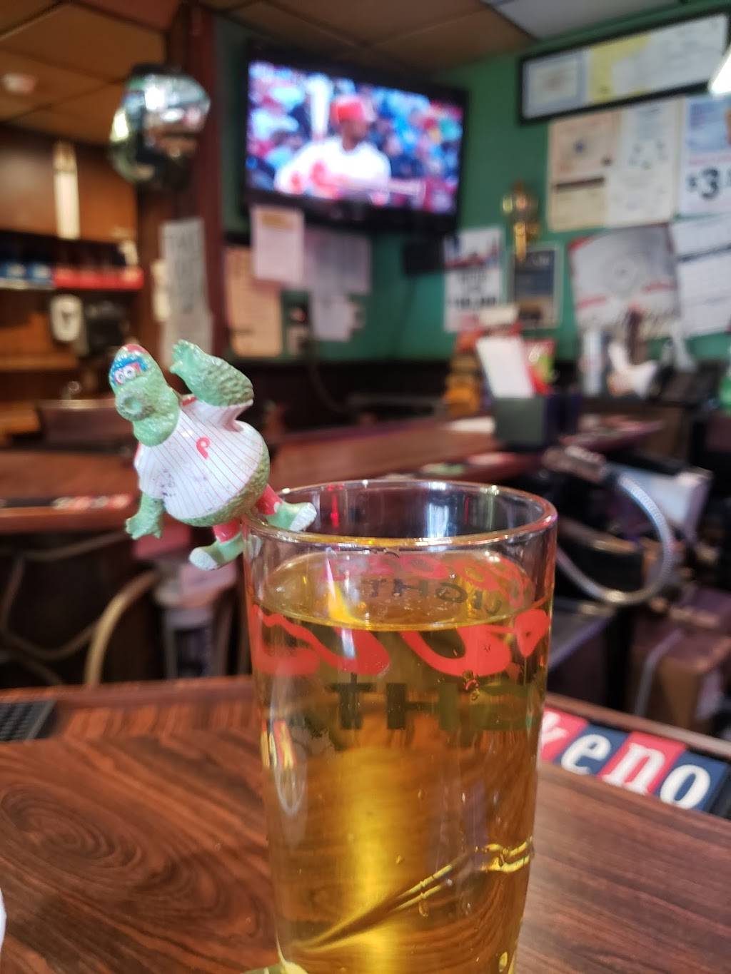 Prima Motel & Lounge | restaurant | 502 Ringold St, Phoenixville, PA 19460, USA | 6109352666 OR +1 610-935-2666