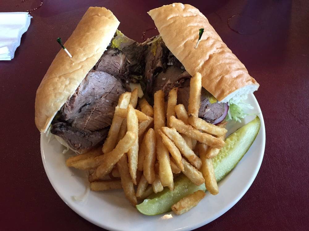 Magros (VJs) Restaurant | restaurant | 169 Utica St, Hamilton, NY 13346, USA | 3158240303 OR +1 315-824-0303