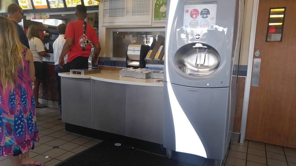 White Castle | restaurant | 3705 Bardstown Rd, Louisville, KY 40218, USA | 5024564326 OR +1 502-456-4326