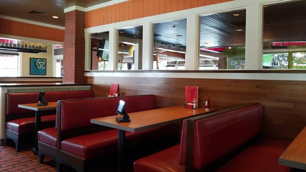 Chilis Grill & Bar | meal takeaway | 2221 N Rose Ave, Oxnard, CA 93036, USA | 8052780027 OR +1 805-278-0027