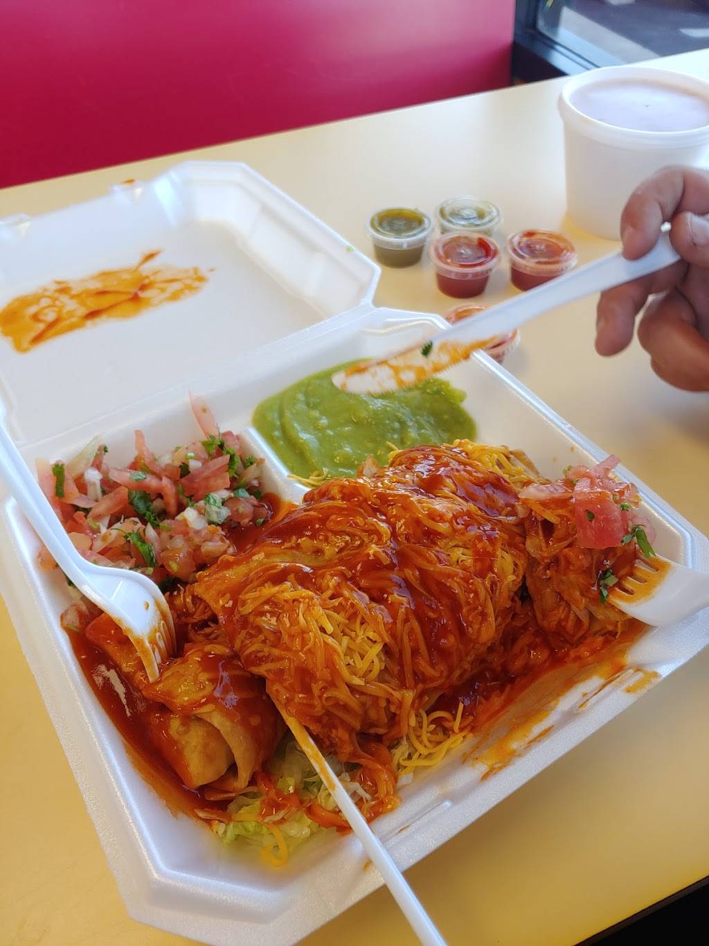 Nicos | restaurant | 4231 W Ina Rd # 141, Tucson, AZ 85741, USA | 5207442444 OR +1 520-744-2444