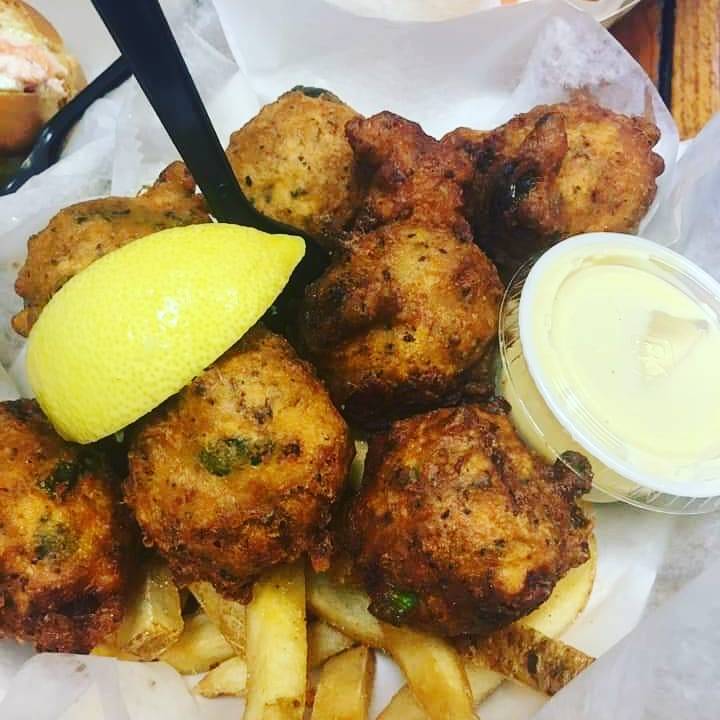 DJs Clam Shack | restaurant | 19705 Gulf Blvd Suite A, Indian Shores, FL 33785, USA | 7274747407 OR +1 727-474-7407