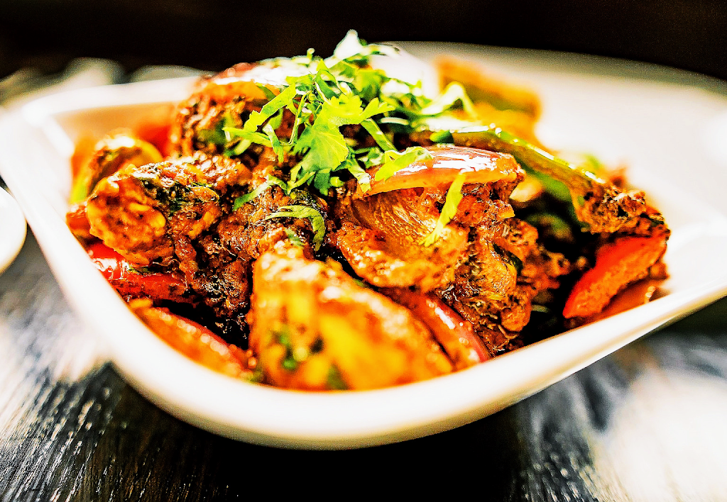 Red Tomatoes Indian Restaurant & Bar | restaurant | 66 E Devon Ave, Elk Grove Village, IL 60007, USA | 8157338662 OR +1 815-733-8662