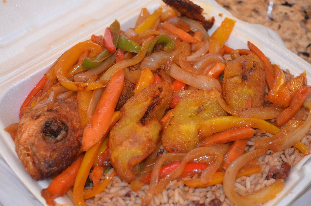 Golden Krust Caribbean Restaurant | bakery | 315 Jonesboro Rd, McDonough, GA 30253, USA | 6788345082 OR +1 678-834-5082