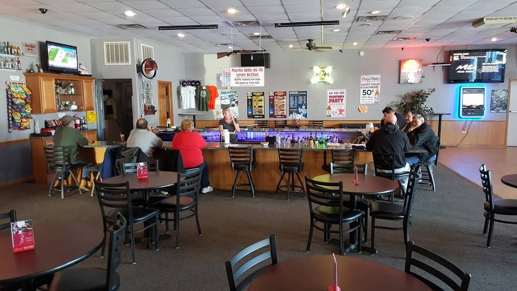 Monticello Eagles Club | restaurant | 102 Lindner Ct, Monticello, IA 52310, USA | 3194657075 OR +1 319-465-7075