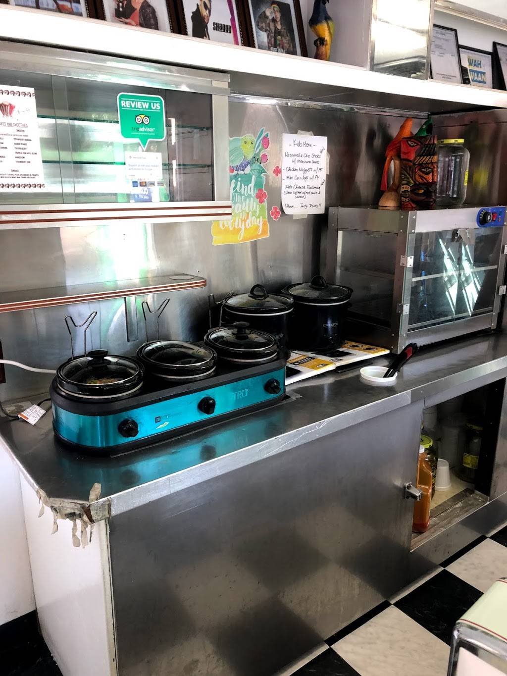 Wah Gwaan Diner |  | 1 E Main St, White Sulphur Springs, WV 24986, USA | 3049925089 OR +1 304-992-5089