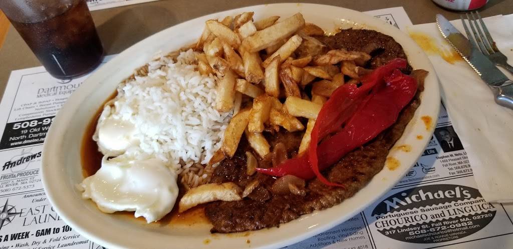 Caravela Family Restaurant | restaurant | 635 S Main St, Fall River, MA 02721, USA | 5082351030 OR +1 508-235-1030