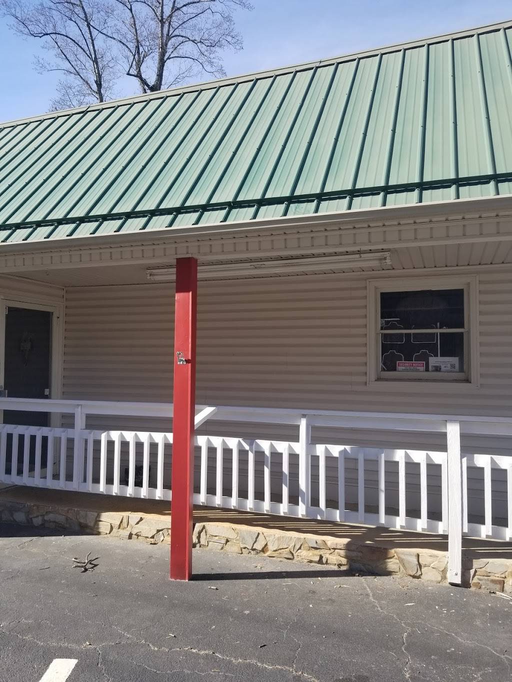 Still House Restaurant | restaurant | 8136 Franklin St, Ferrum, VA 24088, USA | 5402382074 OR +1 540-238-2074