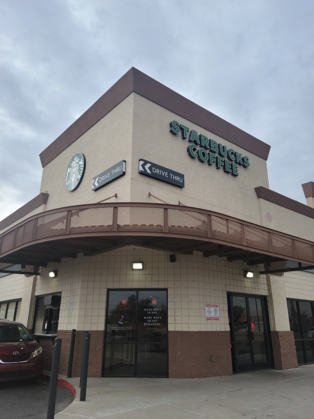 Starbucks | cafe | 10585 W Indian School Rd, Avondale, AZ 85392, USA | 6238721658 OR +1 623-872-1658
