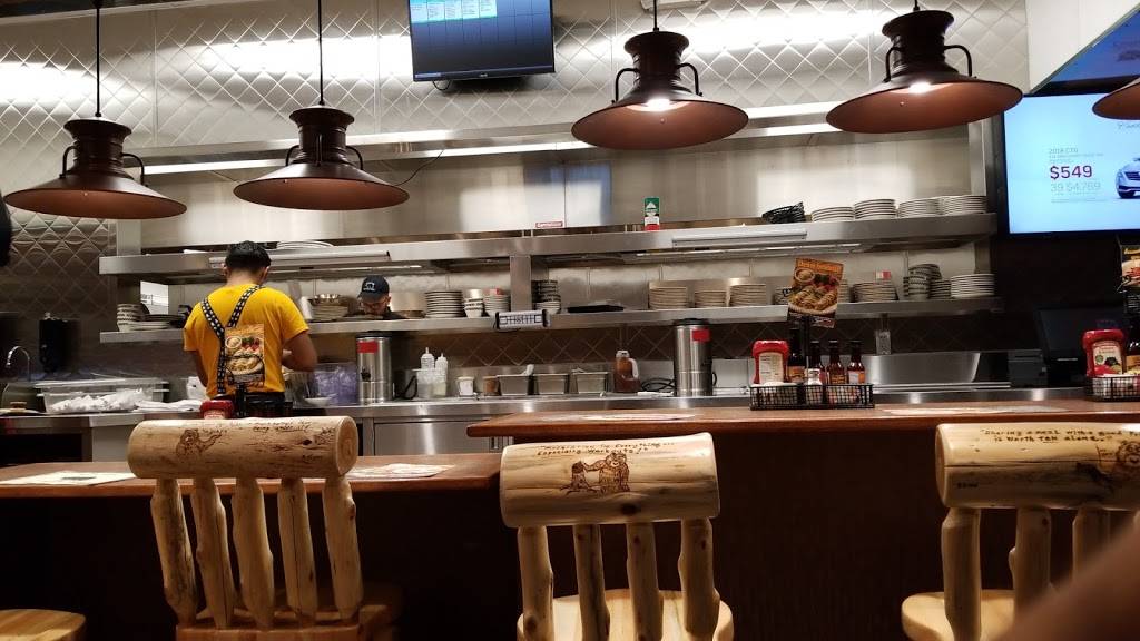 Tarzana Black Bear Diner | restaurant | 18355 Ventura Blvd, Tarzana, CA 91356, USA | 8184574071 OR +1 818-457-4071