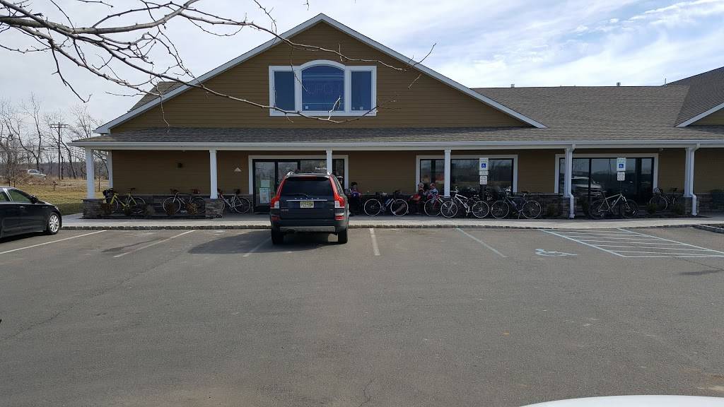 Roys Deli & Market, Inc | restaurant | 1 Allyson Way, Allentown, NJ 08501, USA | 6092230421 OR +1 609-223-0421