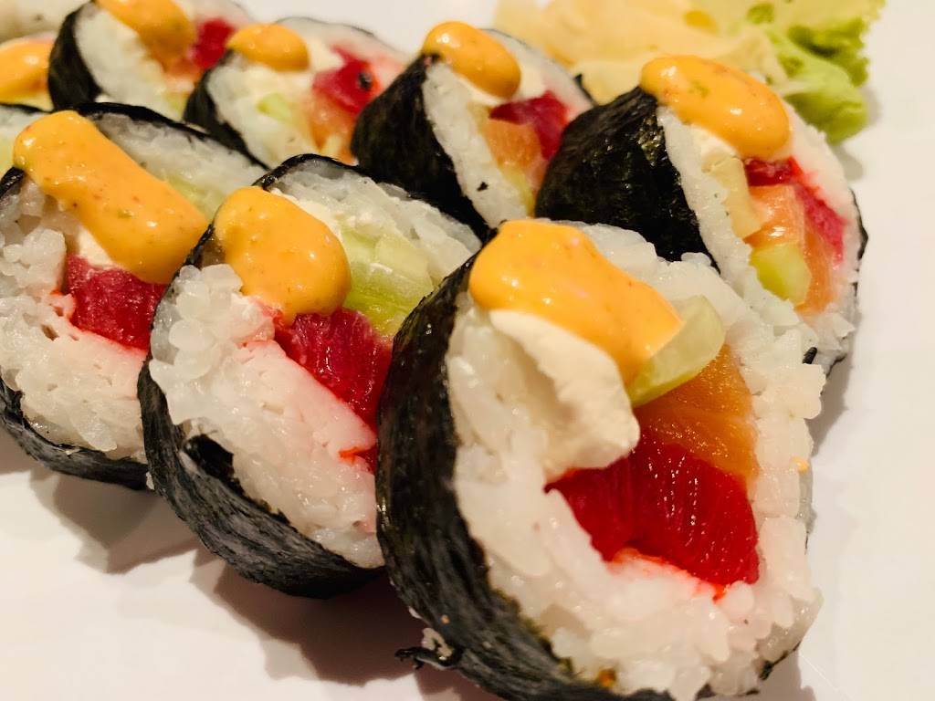 Bento Asian Kitchen + Sushi | restaurant | 12250 Strategy Blvd #443, Orlando, FL 32817, USA | 4076588088 OR +1 407-658-8088