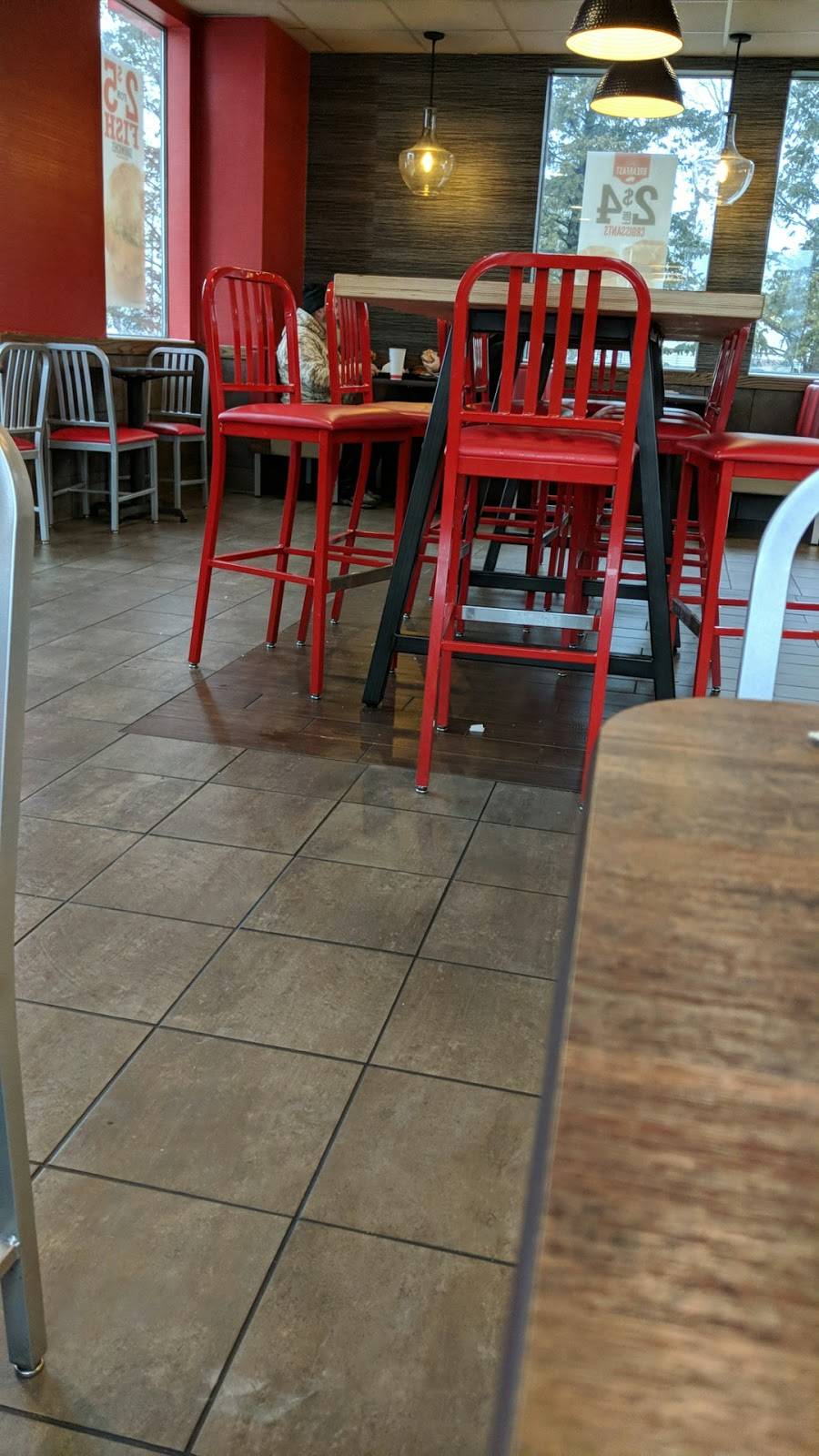 Arbys | restaurant | 1690 N Wayne St, Angola, IN 46703, USA | 2606652729 OR +1 260-665-2729