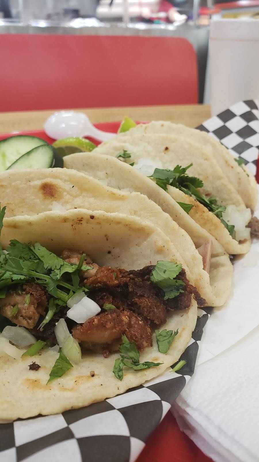 Taqueria La Oaxaquena | restaurant | 825 E Mission Blvd, Pomona, CA 91766, USA | 9093216799 OR +1 909-321-6799