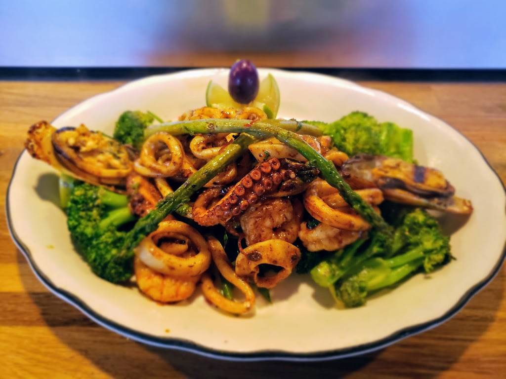 Ceviche Bar by Mixtura | restaurant | 328 Crandon Blvd Suite 120, Key Biscayne, FL 33149, USA | 7866152468 OR +1 786-615-2468