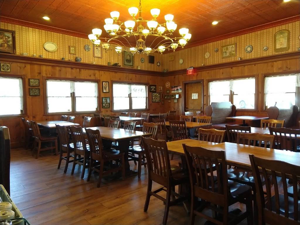 Tollgate Inn Restaurant & Saloon | restaurant | 38100 US-26, Sandy, OR 97055, USA | 5036688456 OR +1 503-668-8456