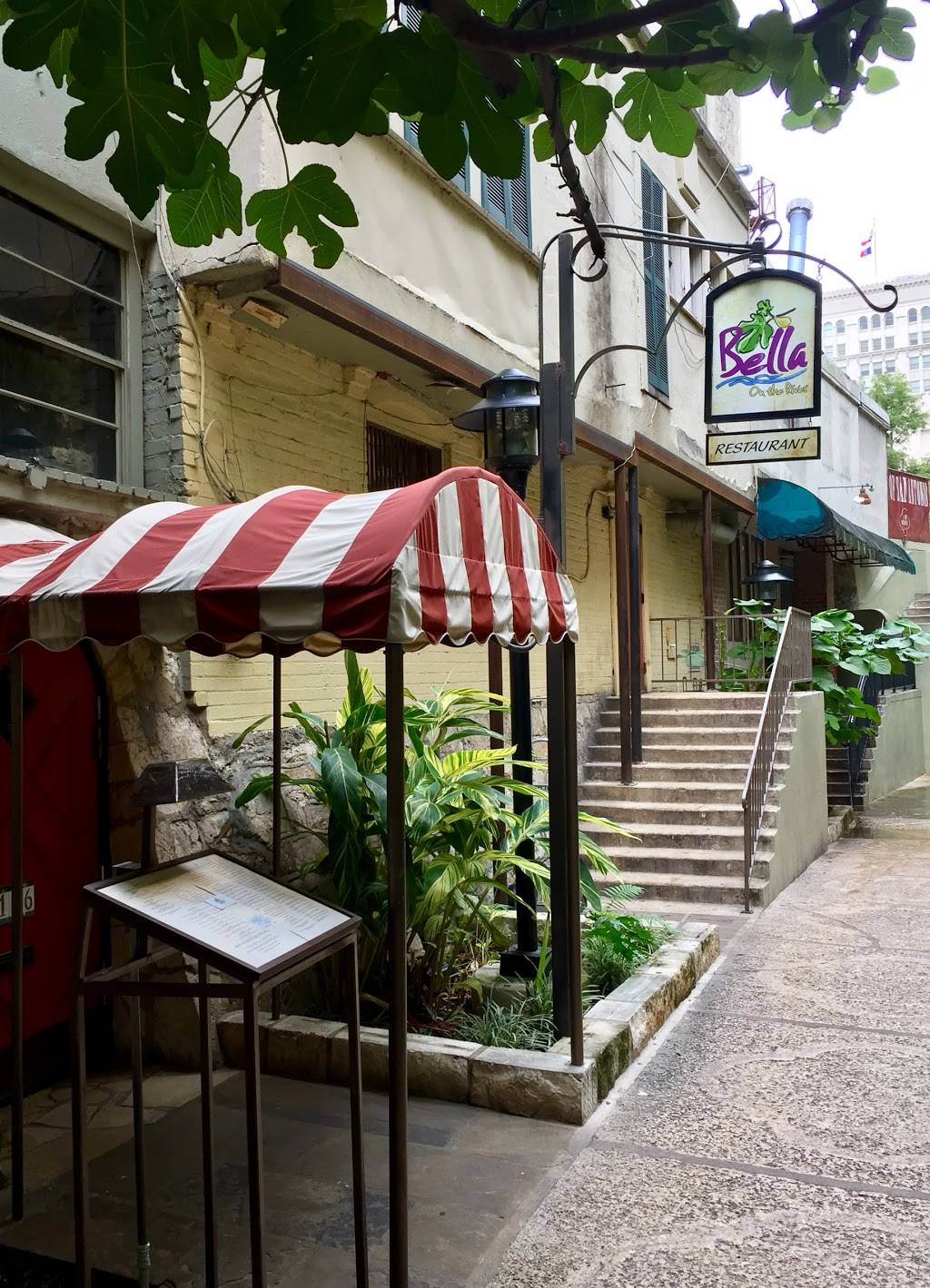 Bella on Houston | restaurant | 204 E Houston St, San Antonio, TX 78205, USA | 2104042355 OR +1 210-404-2355