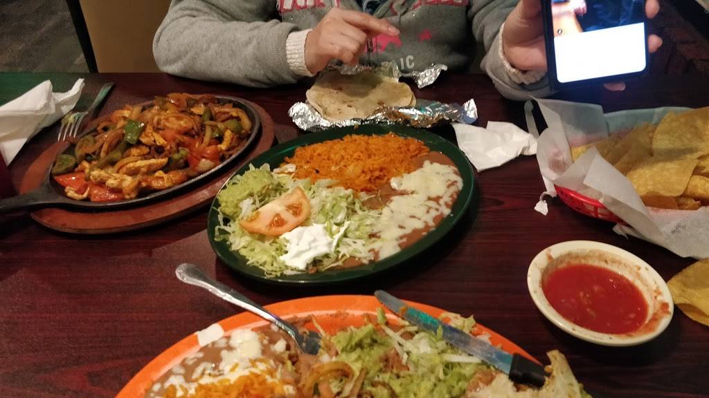 Fiesta Tapatia Mexican Restaurant | restaurant | 611 N Mildred St, Ranson, WV 25438, USA | 3049301698 OR +1 304-930-1698