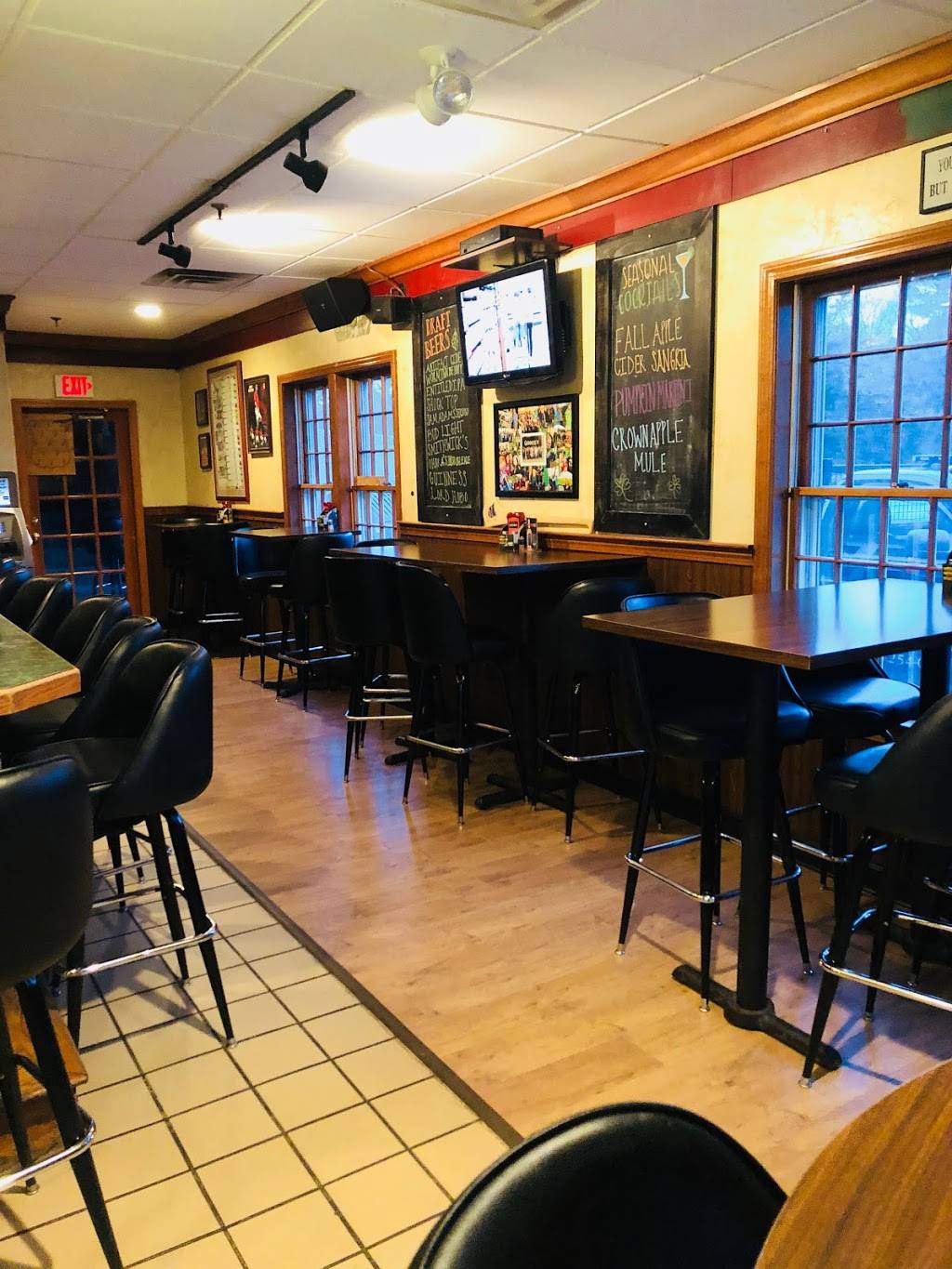 Mickey Cassidys | restaurant | 116 Main St, Medway, MA 02053, USA | 5085331343 OR +1 508-533-1343