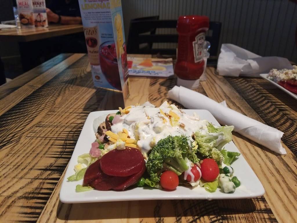 Ruby Tuesday | restaurant | 1360 Airport Rd, Jacksonville, FL 32218, USA | 9047413692 OR +1 904-741-3692