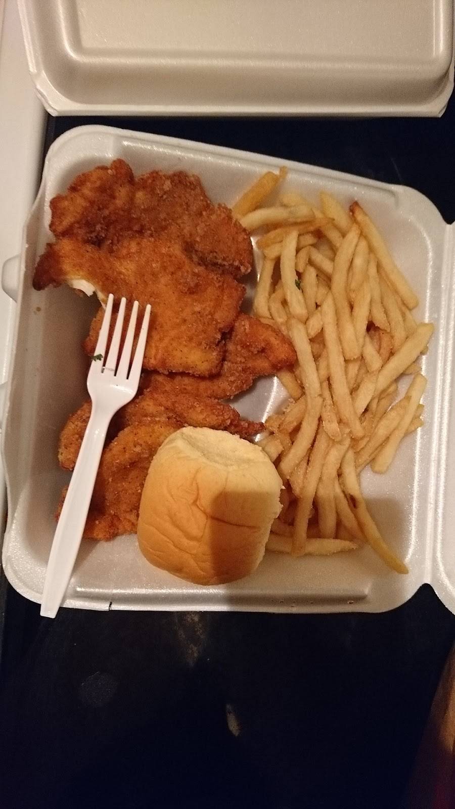 Pollo Royal | restaurant | 18 Irving St, Framingham, MA 01702, USA | 7747775872 OR +1 774-777-5872