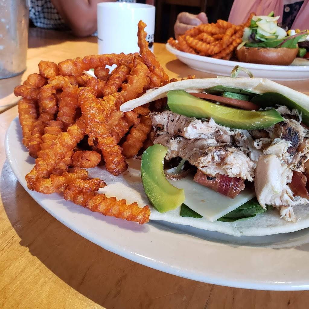 The Acoustic Grill | restaurant | 172 Picton Main St, Picton, ON K0K 2T0, Canada | 6134762887 OR +1 613-476-2887