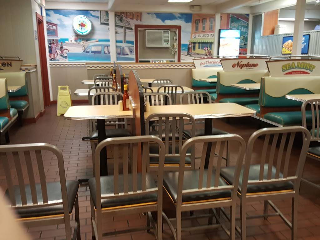 Long John Silvers | restaurant | 11611 West Ave, San Antonio, TX 78213, USA | 2103499301 OR +1 210-349-9301