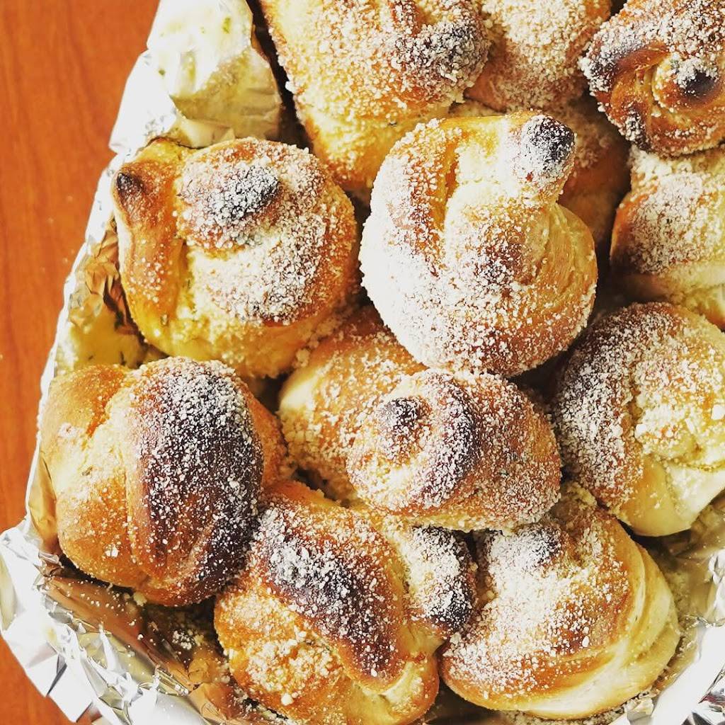 lambeth pizza | meal delivery | 1-2295 Wharncliffe Rd S, London, ON N6P 1R1, Canada | 5192034444 OR +1 519-203-4444