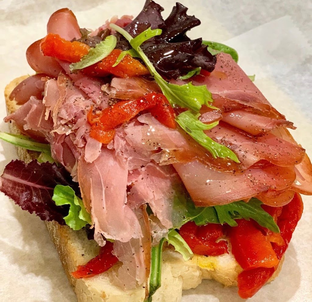 Old Nelson II Food Co. | restaurant | 35 S 13th St, Philadelphia, PA 19107, USA | 2155691719 OR +1 215-569-1719