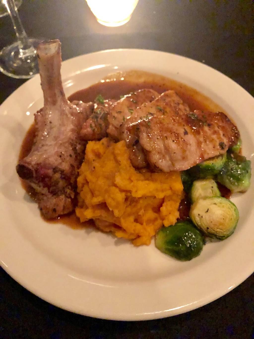 Kiss Cafe | restaurant | 122 Elm St, Cheshire, CT 06410, USA | 2032711717 OR +1 203-271-1717