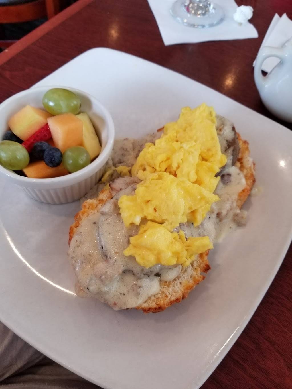 Cheddar Box Too | restaurant | 109 Chenoweth Ln, Louisville, KY 40207, USA | 5028961133 OR +1 502-896-1133