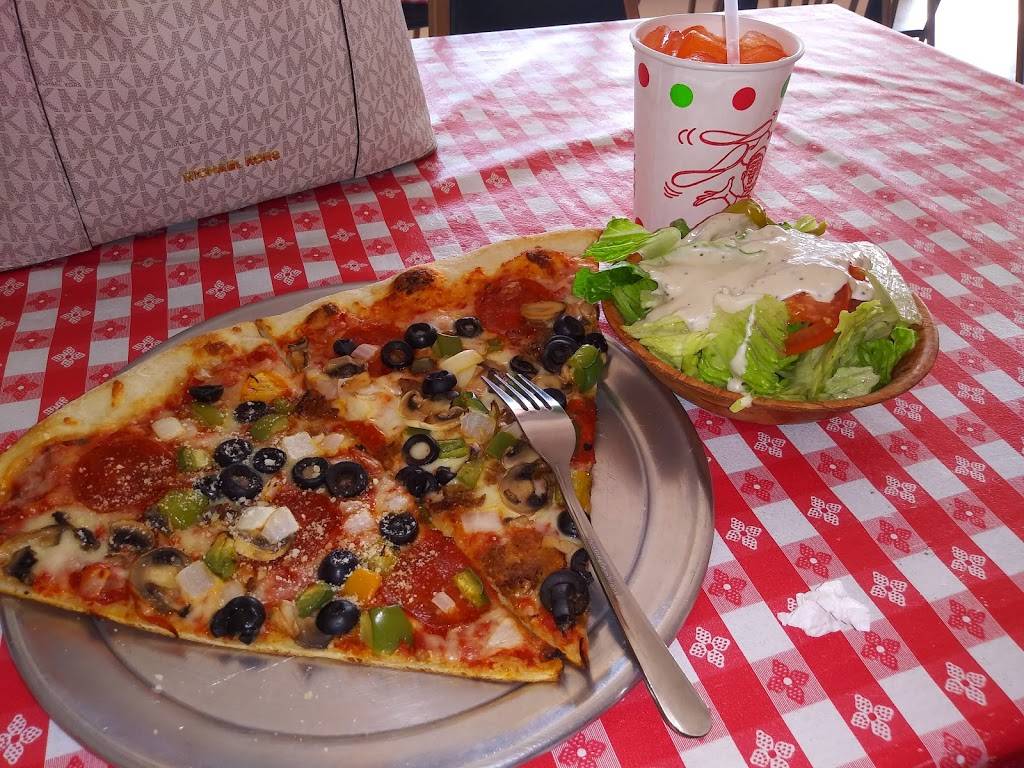 Carmines Pizzeria | restaurant | 5365 Spring Valley Rd #138, Dallas, TX 75254, USA | 9724048110 OR +1 972-404-8110