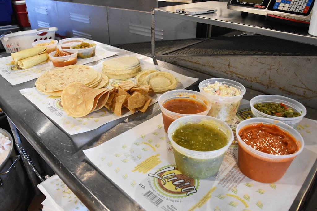 Tortilleria Luna | restaurant | 2250 Hubbell Ave, Des Moines, IA 50317, USA | 5154101163 OR +1 515-410-1163