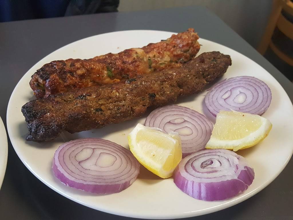 Kabob Hut | restaurant | 163 Squire Rd, Revere, MA 02151, USA | 7812843138 OR +1 781-284-3138