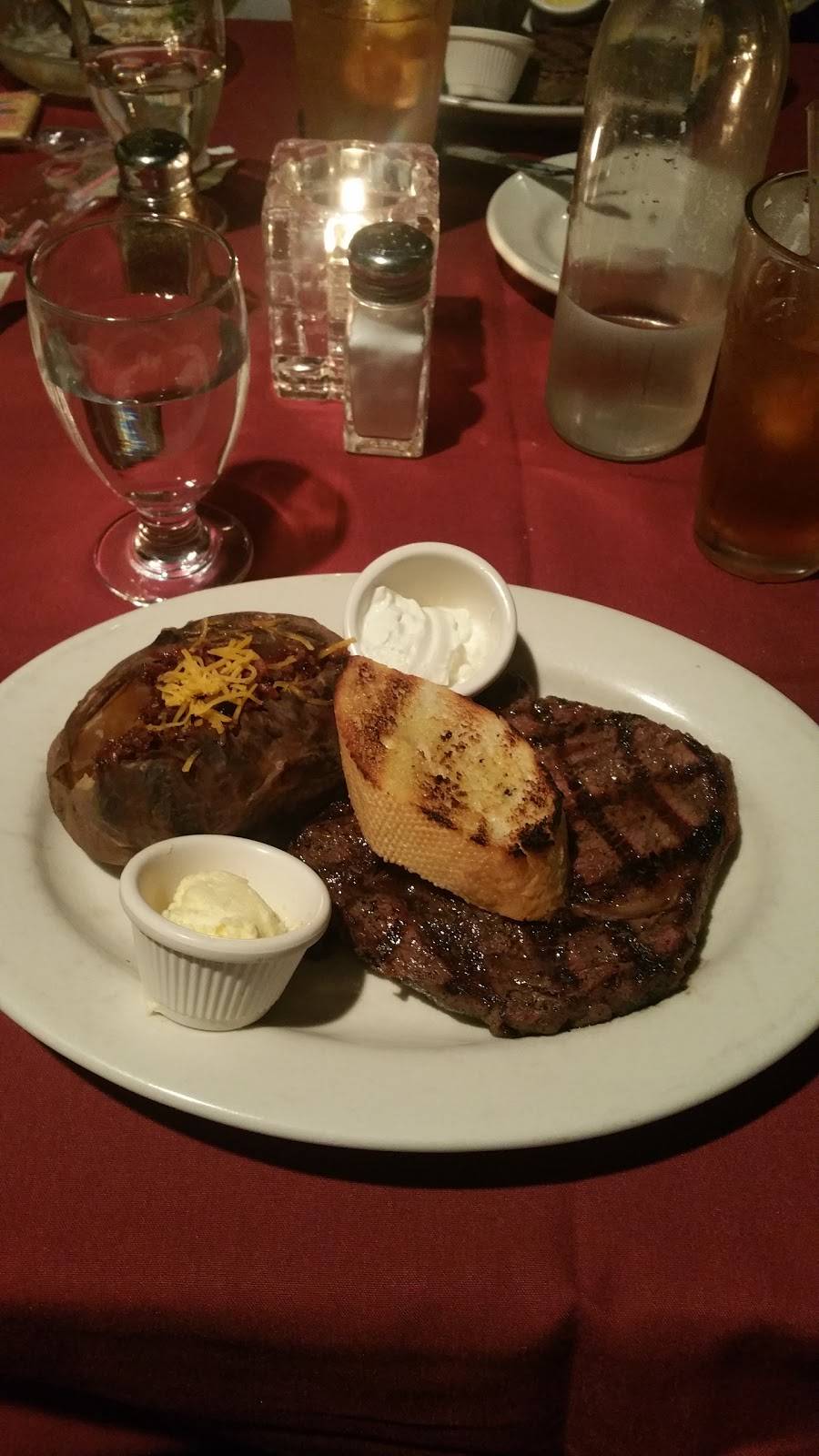 Davisons Steaks | restaurant | 1724 Westover Dr, Sanford, NC 27330, USA | 9197181103 OR +1 919-718-1103