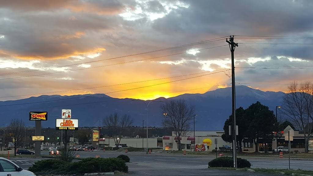 McDonalds | cafe | 4310 Barnes Rd, Colorado Springs, CO 80917, USA | 7195721782 OR +1 719-572-1782