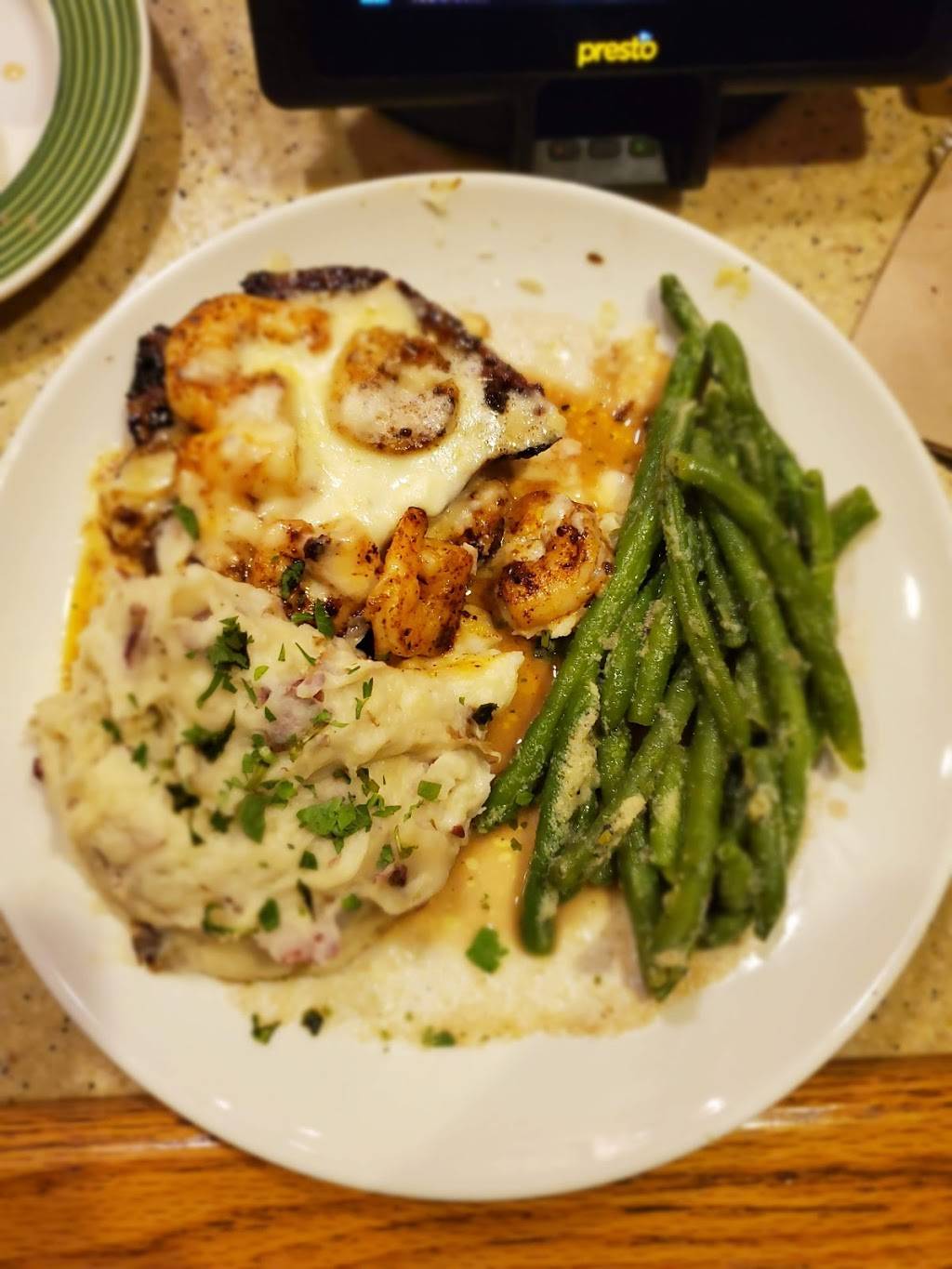 Applebees Grill + Bar | restaurant | 10040 Lapeer Rd, Davison, MI 48423, USA | 8106533900 OR +1 810-653-3900