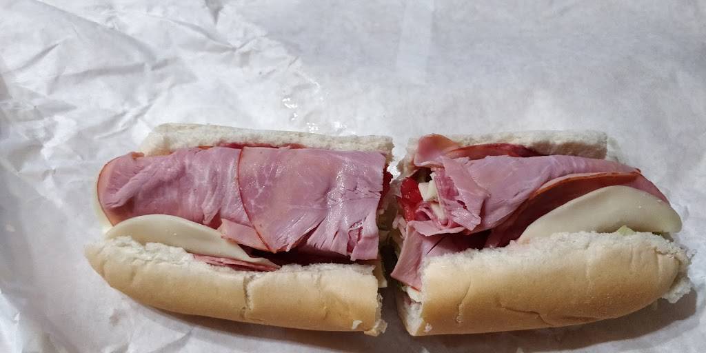 Lattanzio Sandwiches | meal takeaway | 2661, 3226 Kutztown Rd, Reading, PA 19605, USA | 6109212324 OR +1 610-921-2324